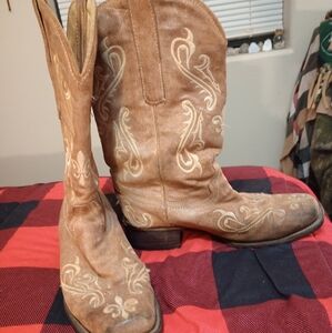 Women's size 7 Western square toe boots